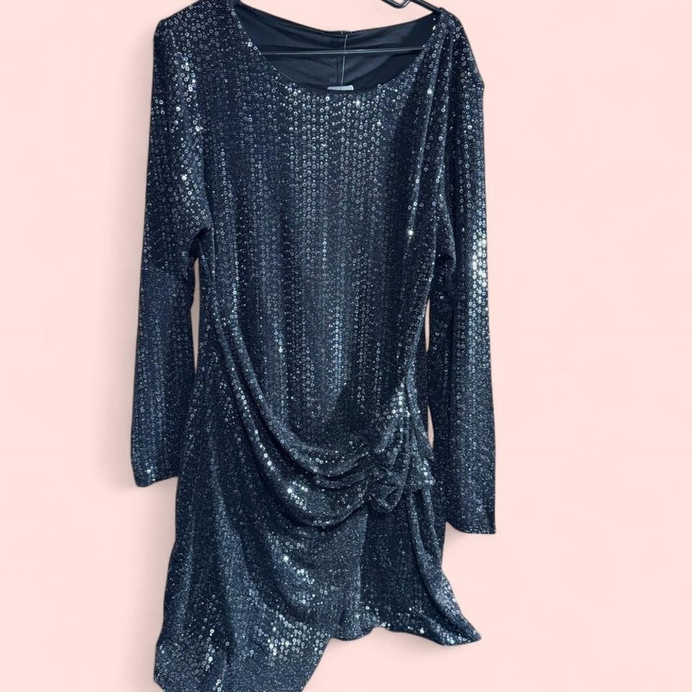 Torrid Black sequin mini dress with long‎ sleeves Size 2- 2XL NWT